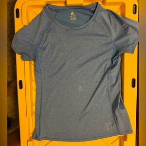 Women’s Old Navy Workout Top